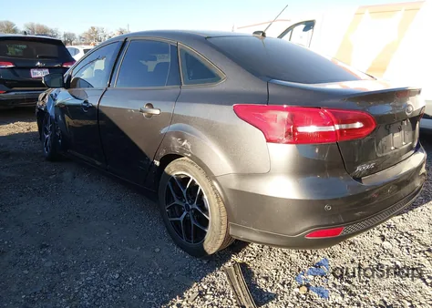 2018 Ford Focus Sel z USA, uszkodzony, nr VIN 1FADP3H2XJL258889